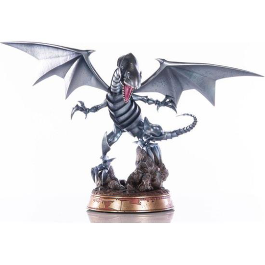 First4Figures– Yu-Gi-Oh! Blue Eyes White Dragon (SILVER) PVC