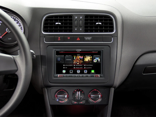 ALPINE INE-W720D autosoitin
